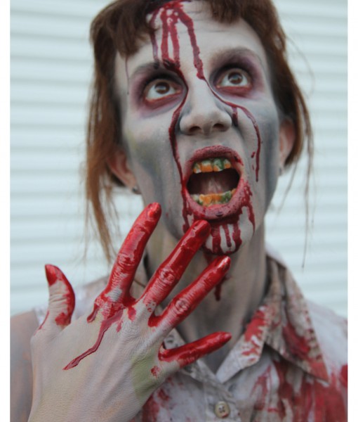 Zombie Teeth w/Fake Blood